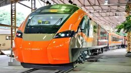 Vande Bharat Sleeper Train: ಪರೀಕ್ಷಾರ್ಥ ಓಡಾಟದಲ್ಲಿ ಗಂಟೆಗೆ 180 ಕಿ.ಮೀ ವೇಗ