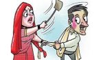 Husband-wife fight: Wife hits husband on the head with a whip